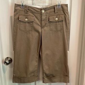 Banana Republic size 6 light brown capris